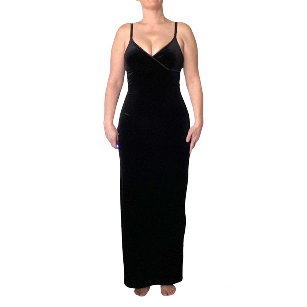 Vintage 80s / 90s black velvet full length dress, Size S